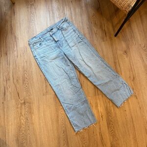 American Eagle Outfitters Light Wash Cropped Jeans